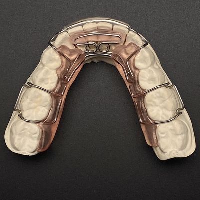 Купить Comfortable Stainless Steel Acrylic Hawley Retainer Effective Orthodontic Solution online manufacture
